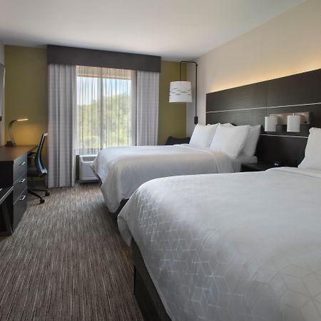 Holiday Inn Express Great Barrington By Ihg Exteriör bild
