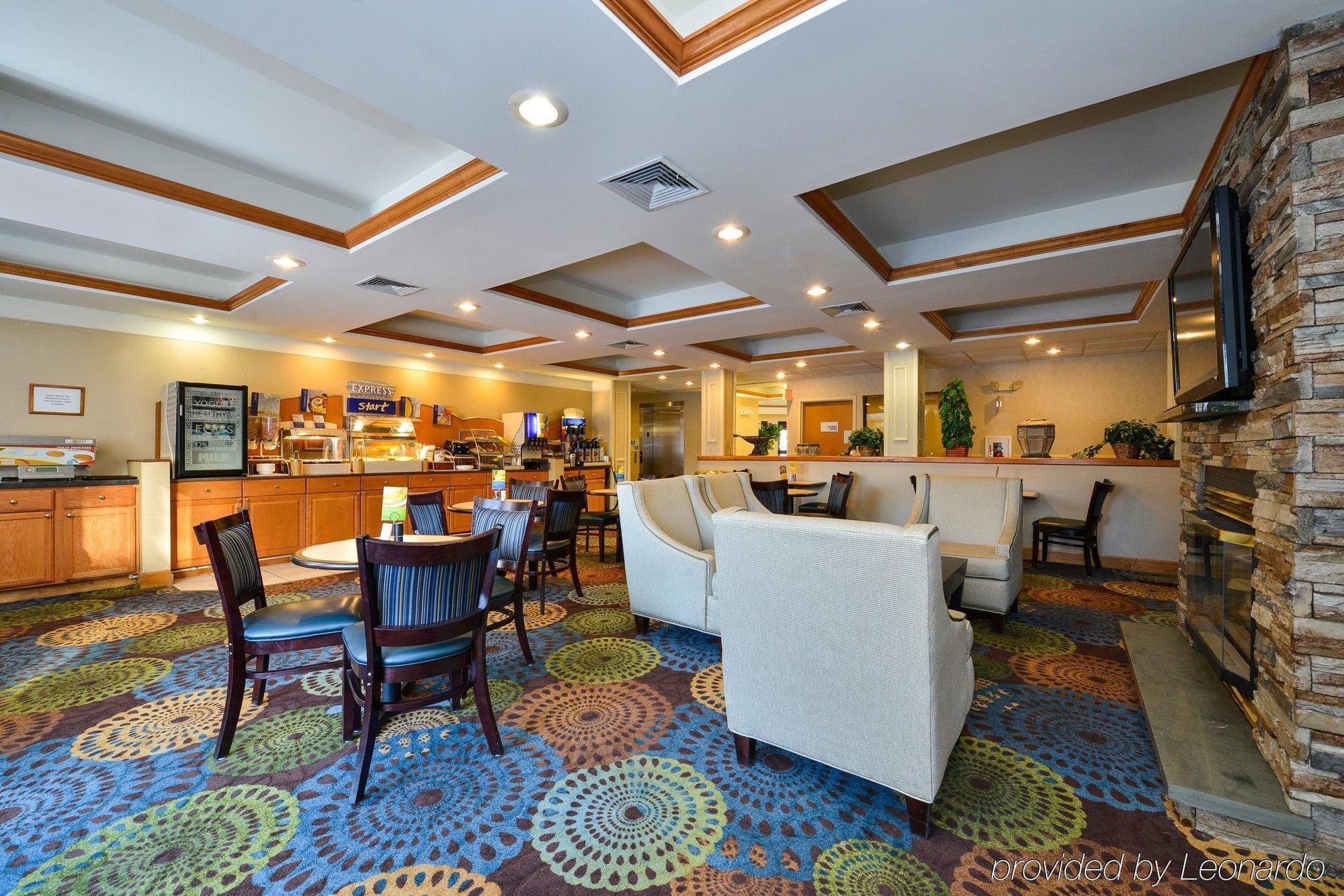 Holiday Inn Express Great Barrington By Ihg Exteriör bild