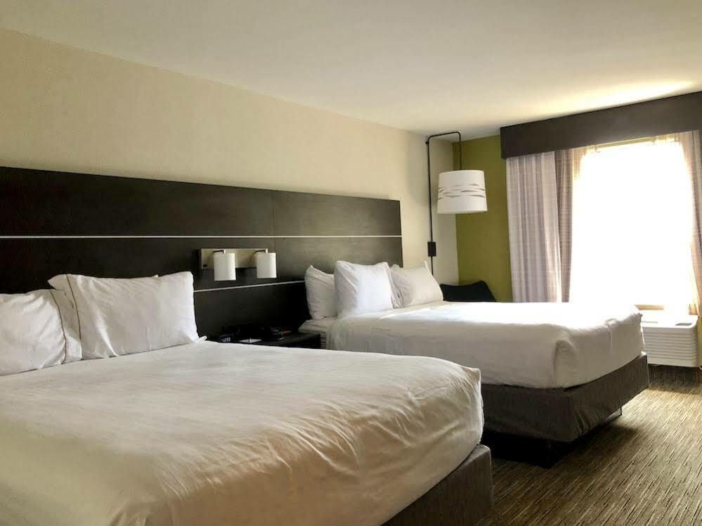 Holiday Inn Express Great Barrington By Ihg Exteriör bild